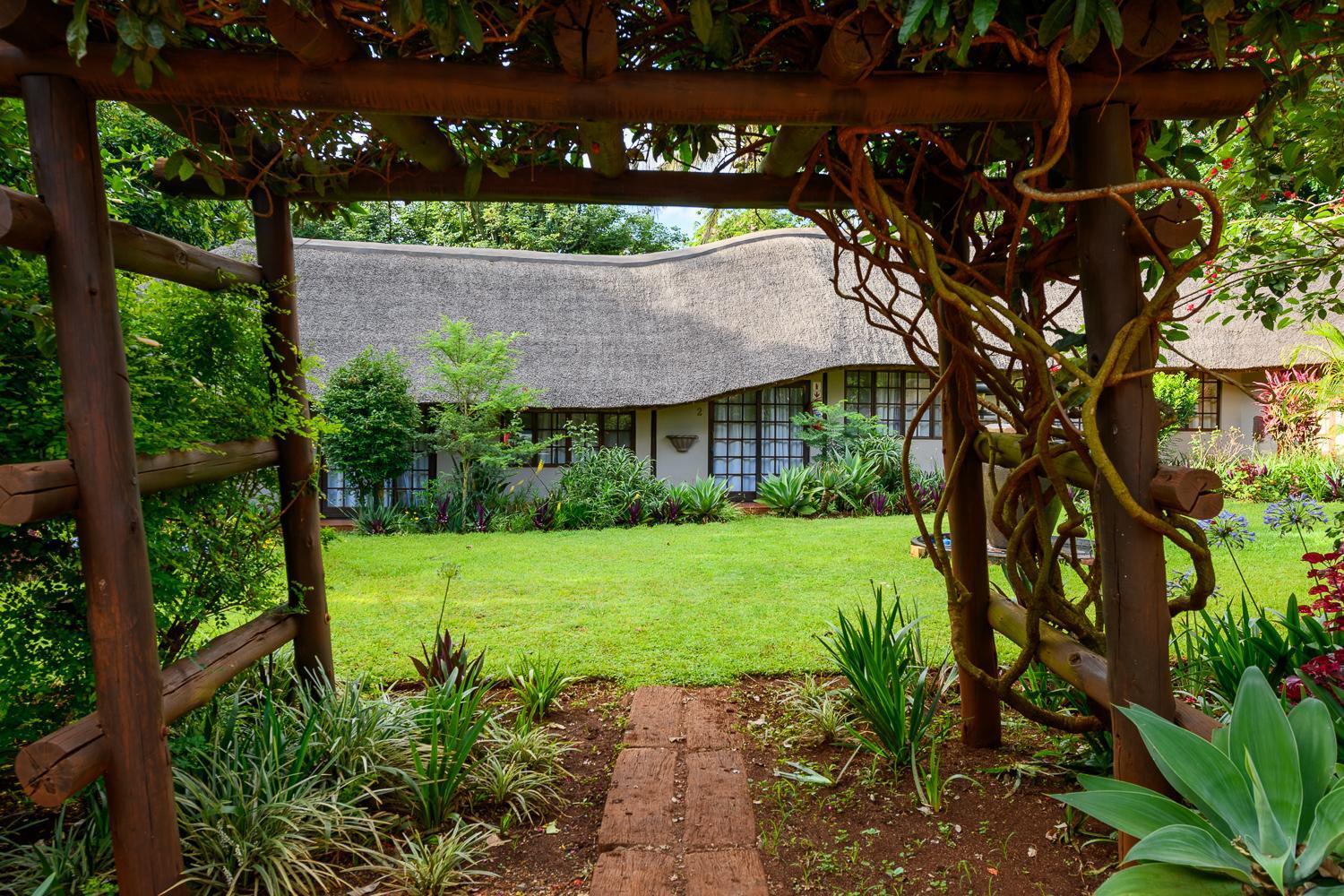 Country Rose Hotel Hluhluwe Bagian luar foto